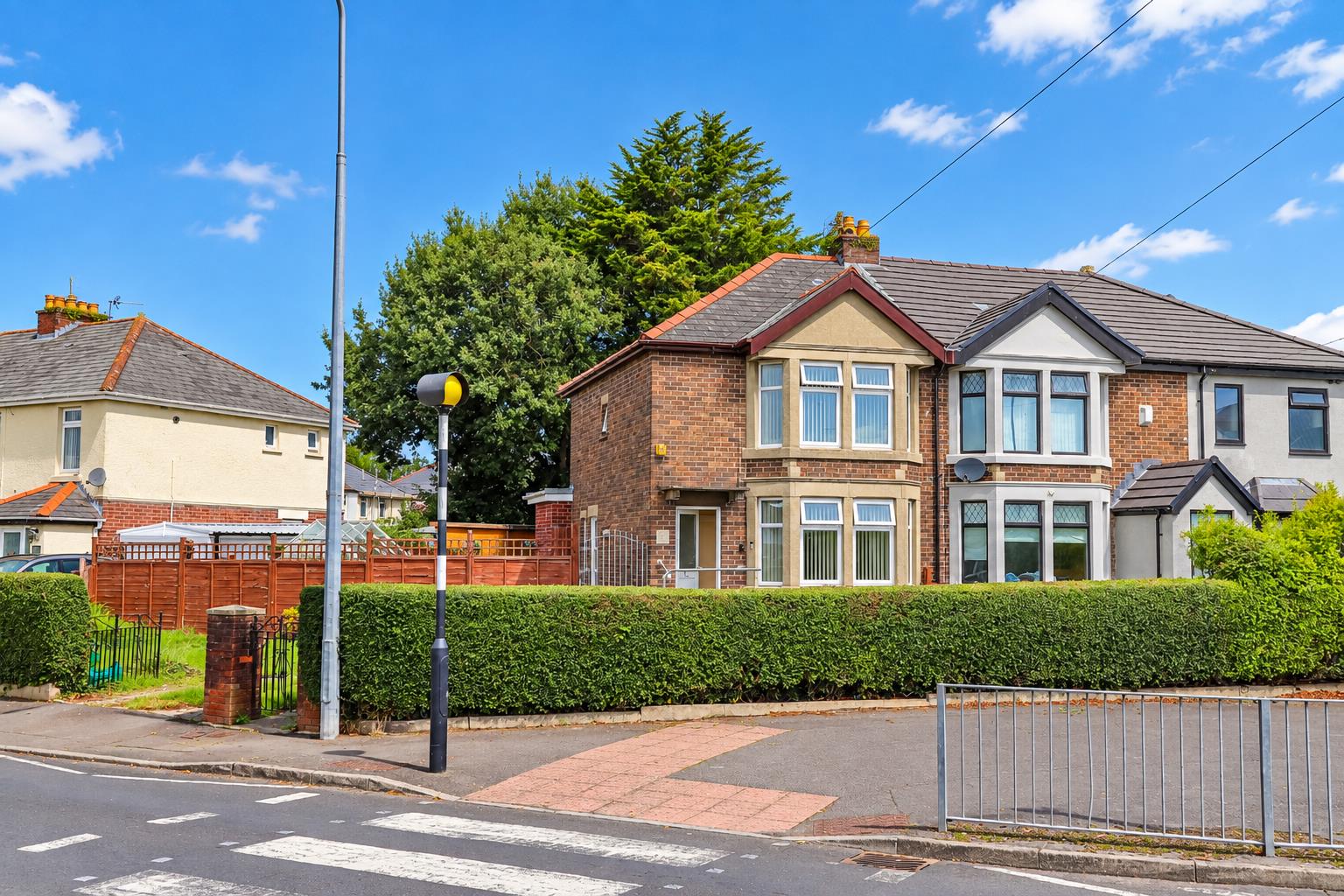 Winston Road, Barry